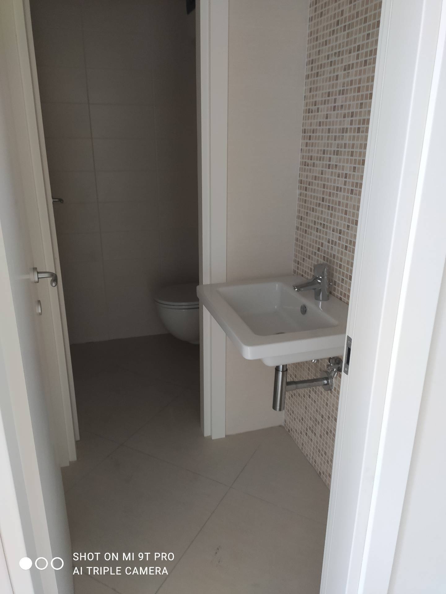 Studio/Ufficio in vendita a Spoltore, Villa Raspa