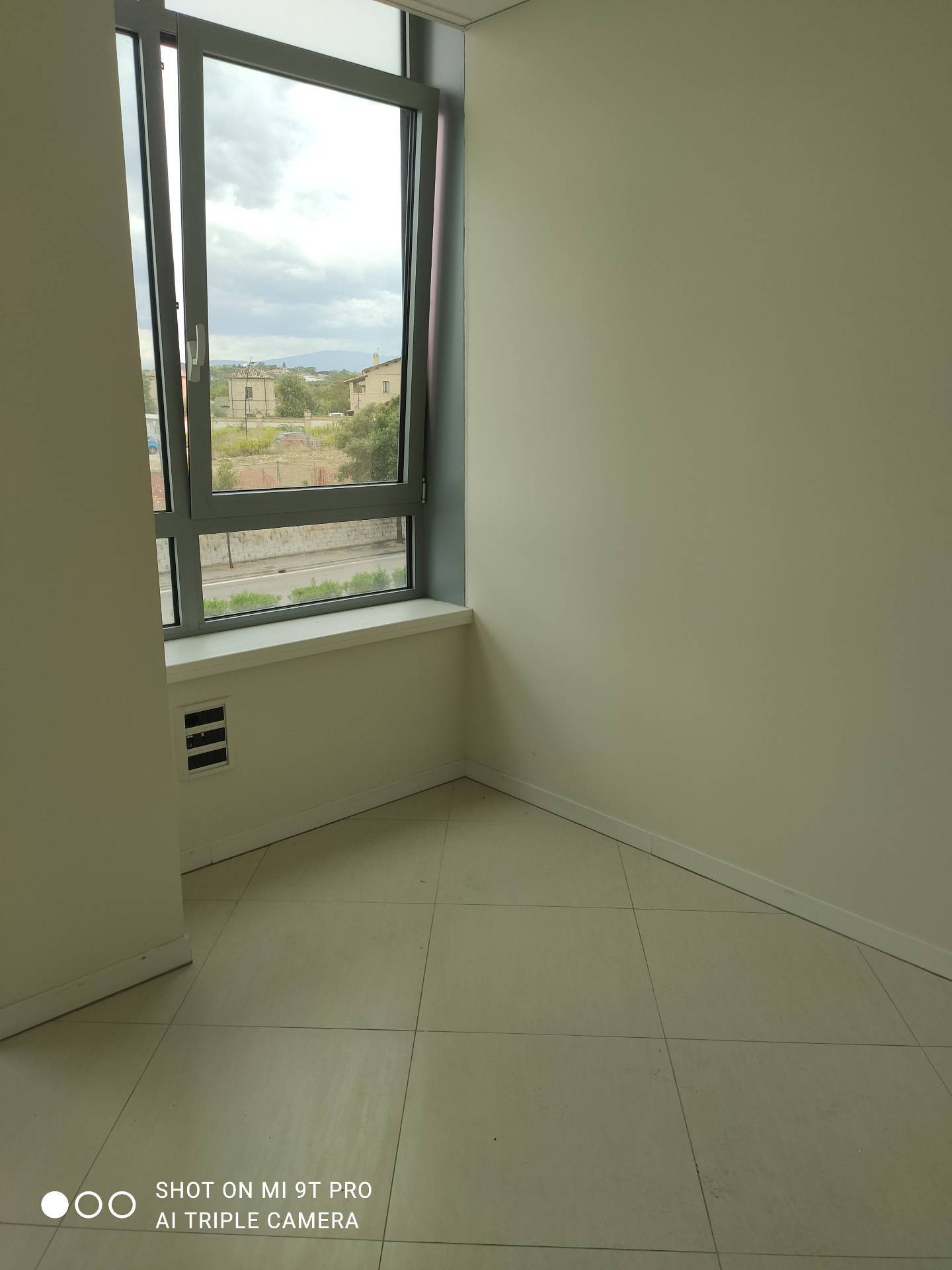 Studio/Ufficio in vendita a Spoltore, Villa Raspa