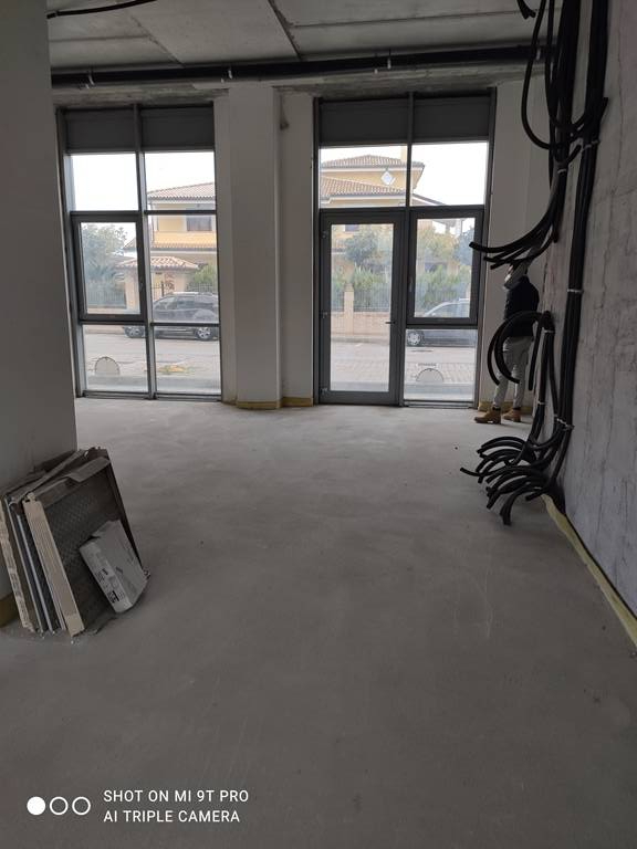 Studio/Ufficio in vendita a Spoltore, Villa Raspa