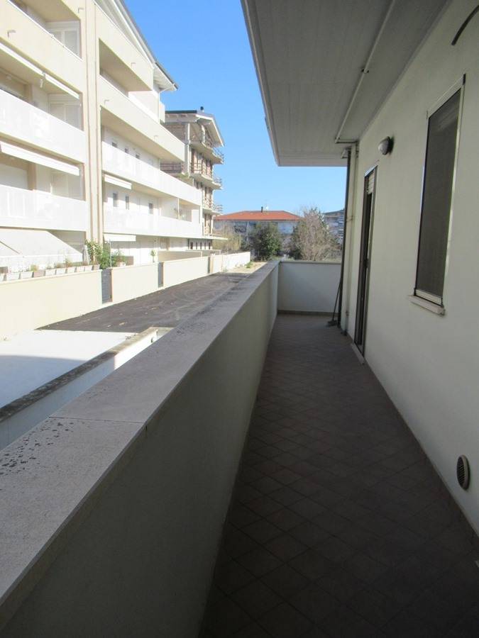 Appartamento in vendita a San Giovanni Teatino, zona commerciale