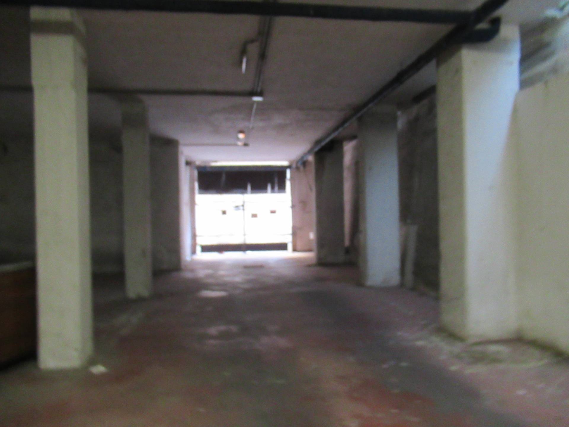 Box o garage in vendita a Pescara, Zona Ospedale