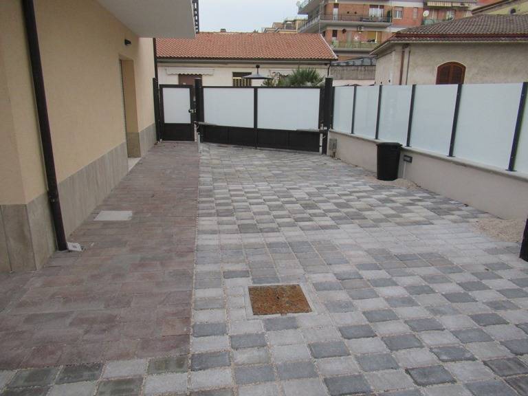 Box o garage in affitto a Pescara, Porta Nuova