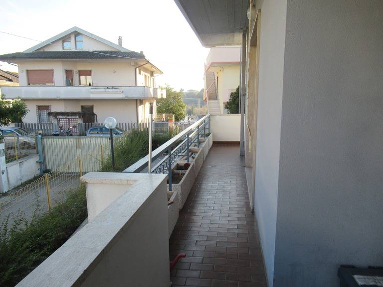 Bifamiliare in vendita a Pescara, Zona Colli