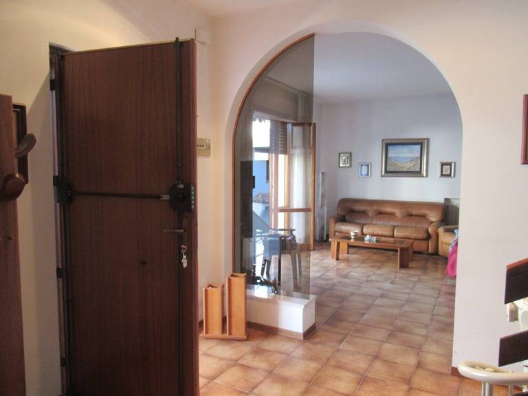 Bifamiliare in vendita a Pescara, Zona Colli