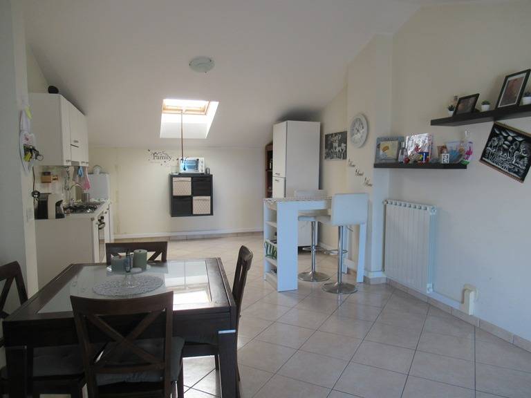 Mansarda in affitto a Montesilvano, Zona colli