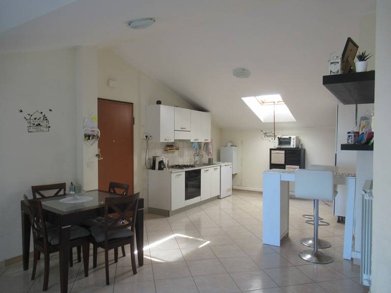 Mansarda in affitto a Montesilvano, Zona colli