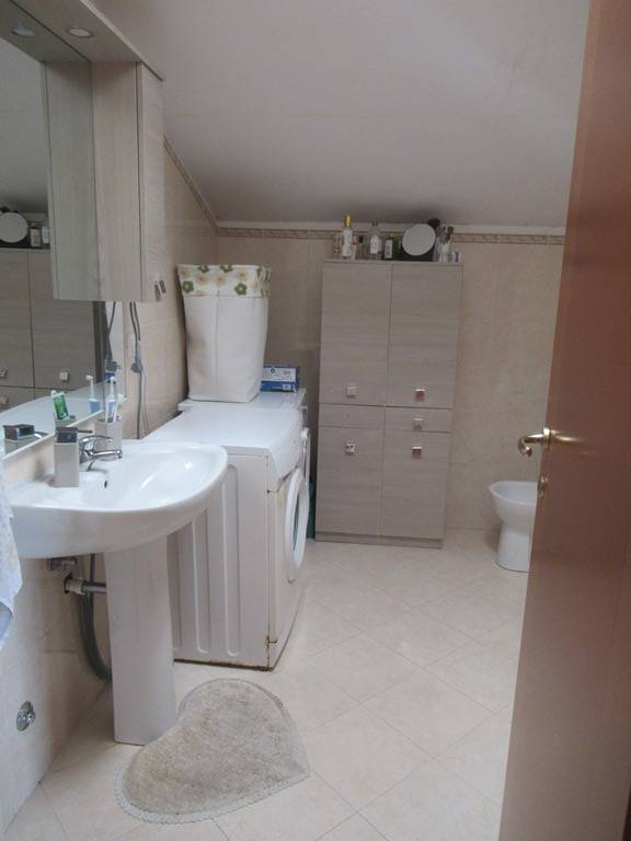 Mansarda in affitto a Montesilvano, Zona colli