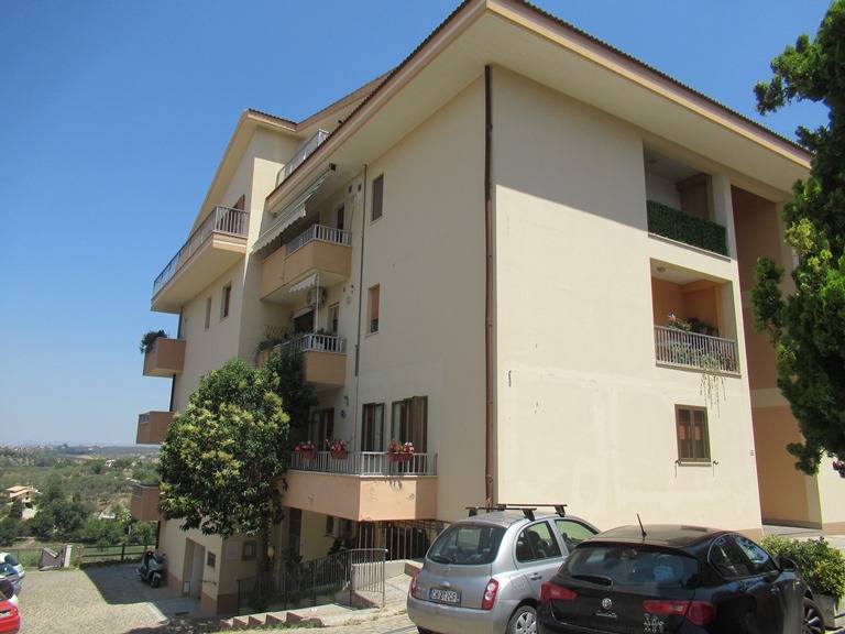 Appartamento in vendita a Pianella, centro