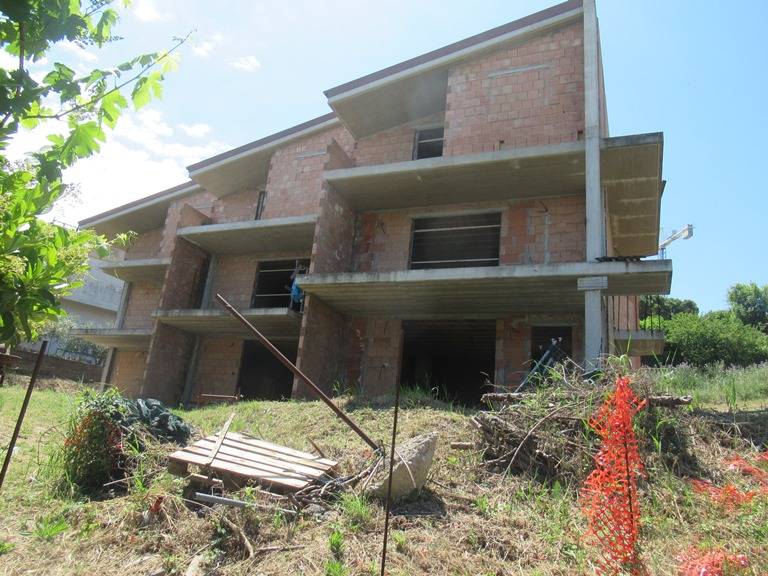 Villette a schiera in vendita a Montesilvano, Zona colli