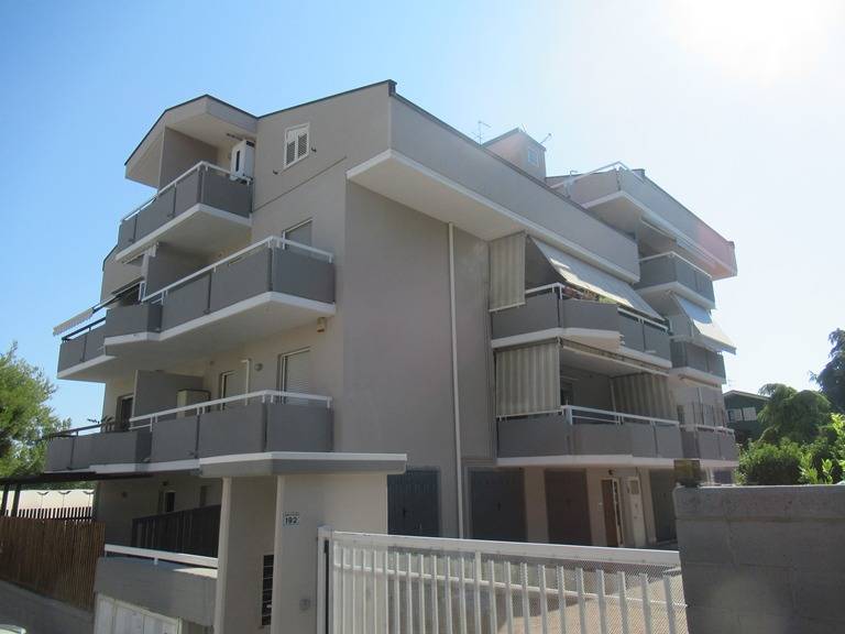 Appartamento in vendita a Spoltore, Villa Raspa