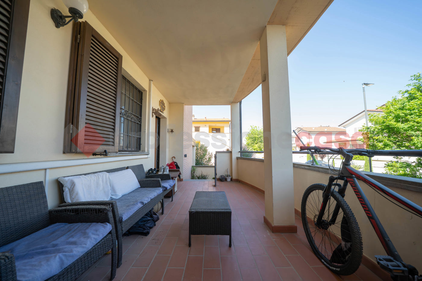 Quadrilocale con giardino a Cecina