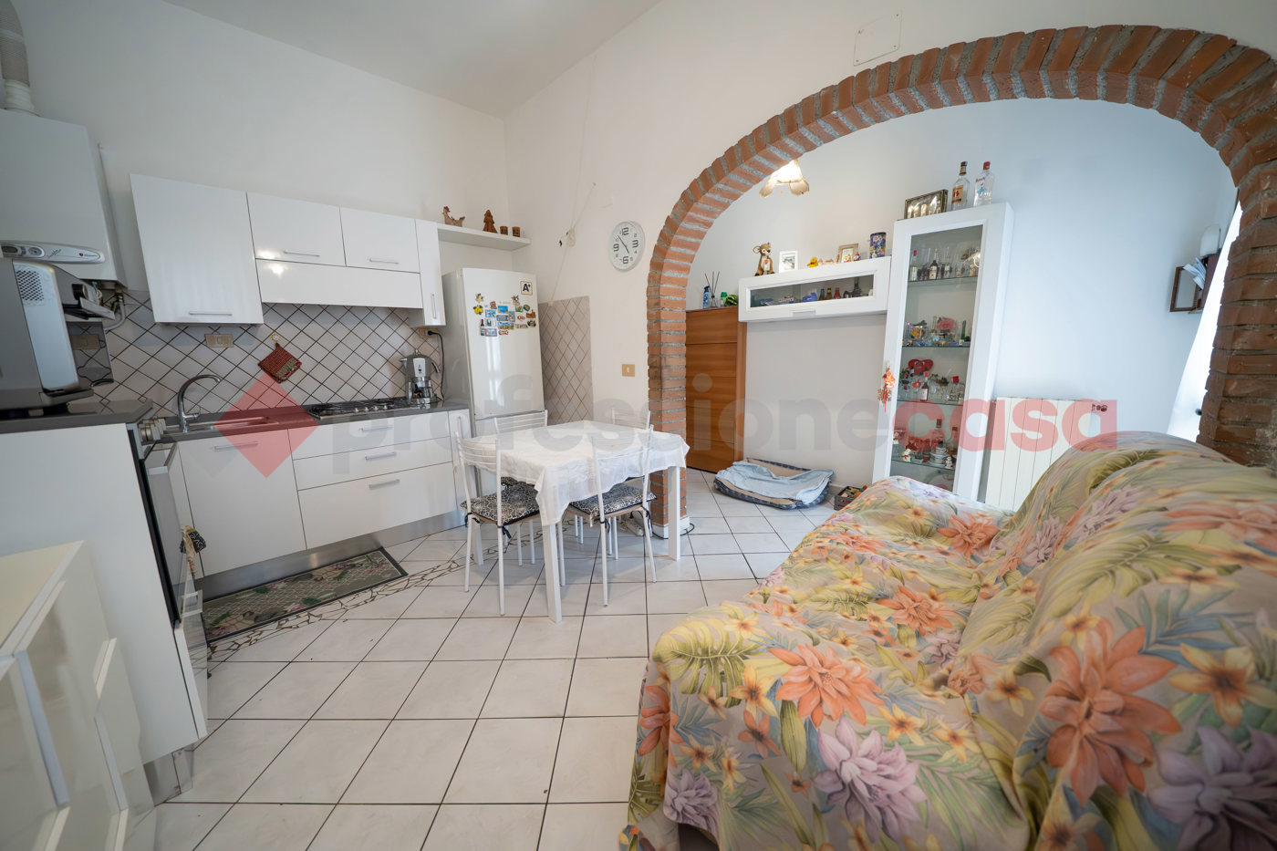 Trilocale con giardino a Cecina