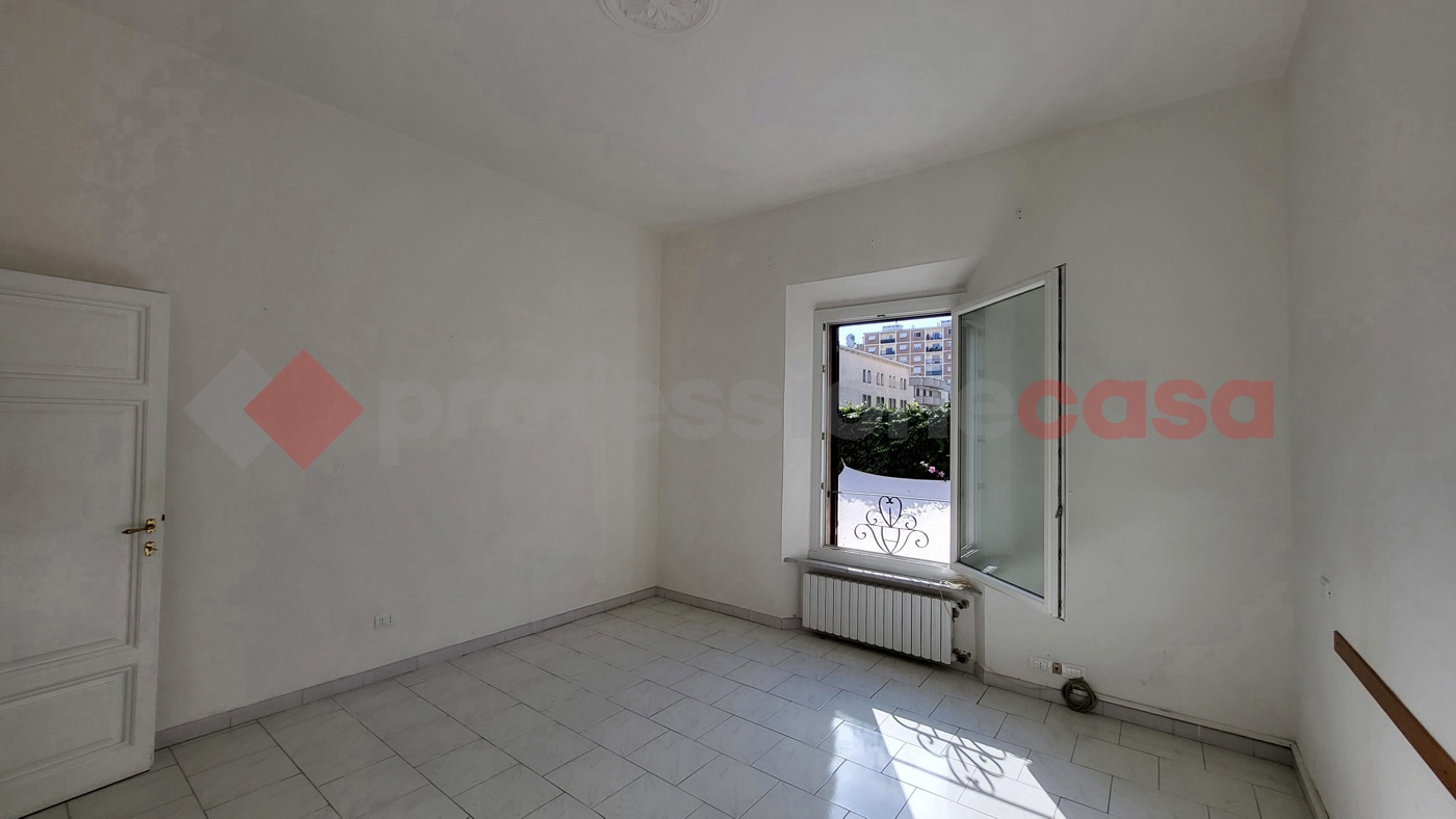 Ufficio in vendita a Cecina