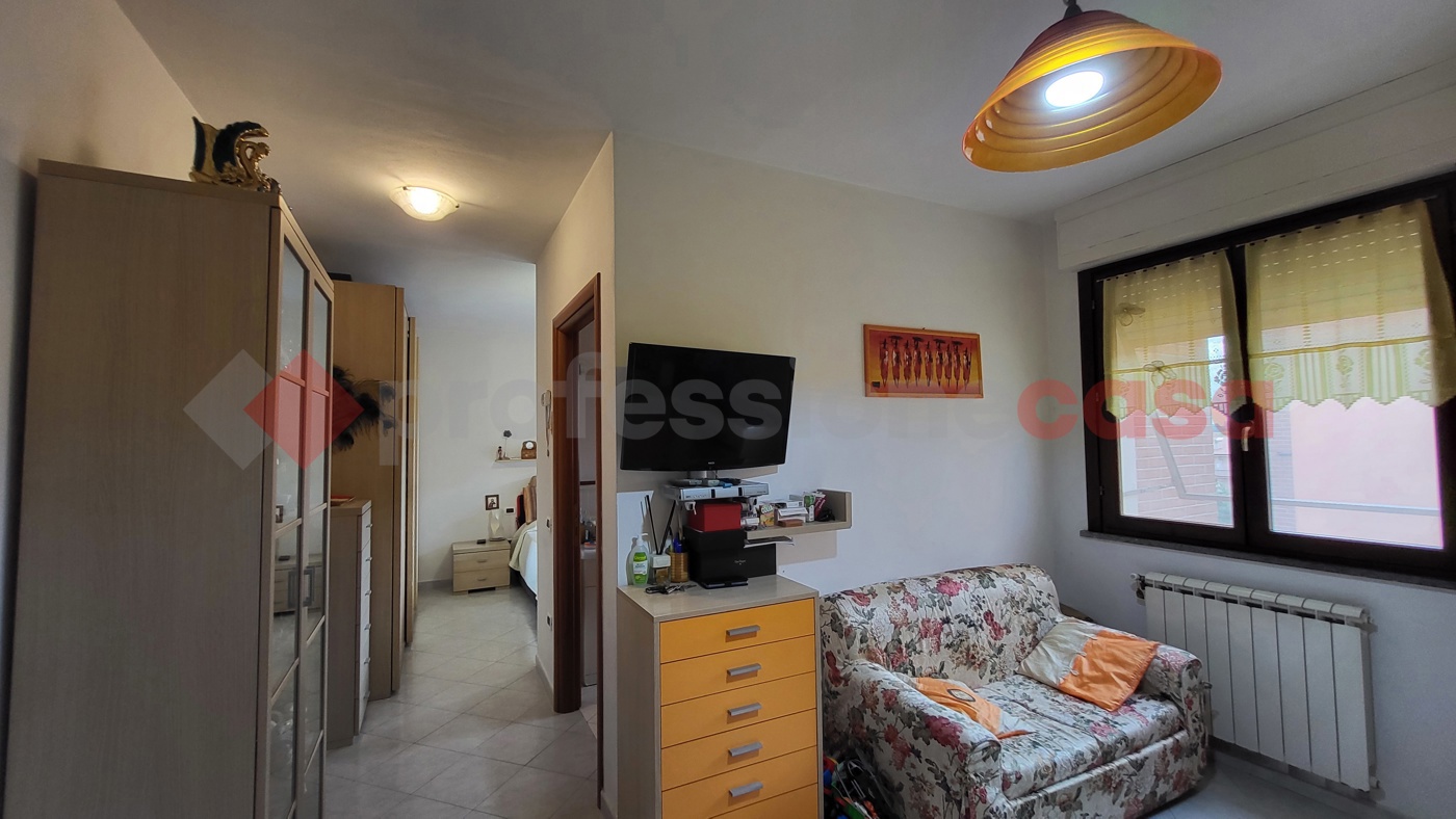 Bilocale in vendita a Cecina