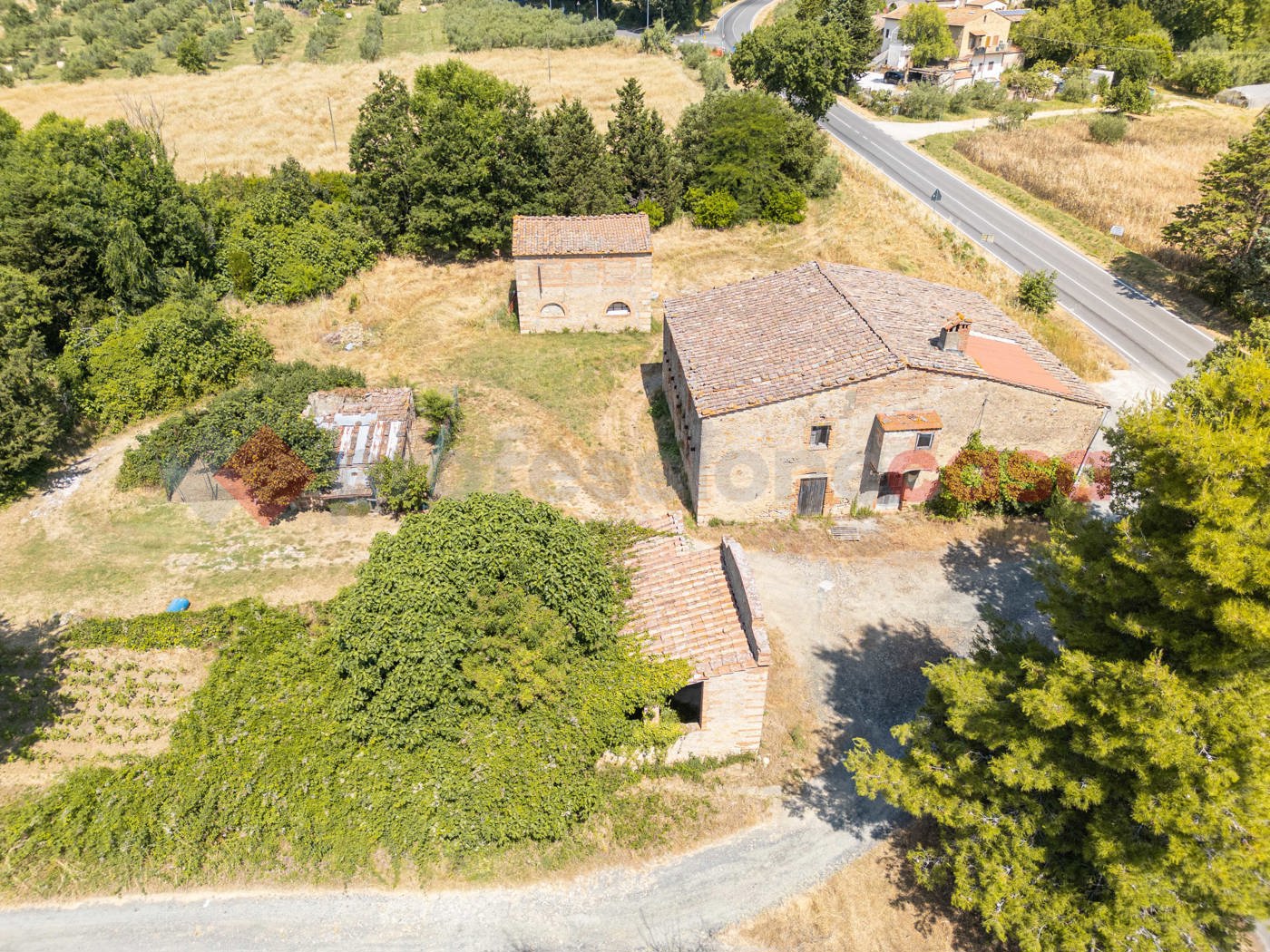 Stabile/Palazzo in vendita a Pomarance