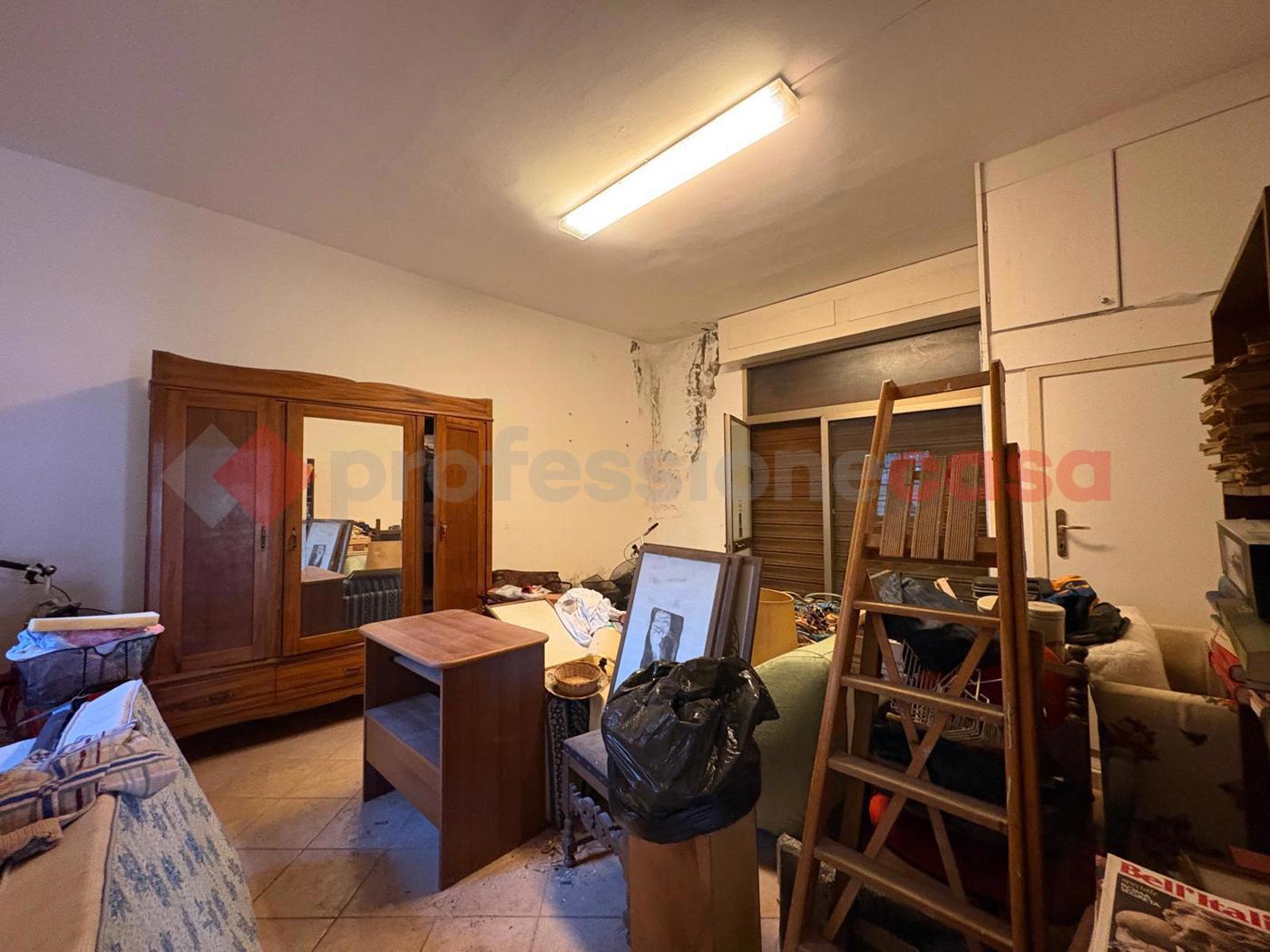 Negozio in affitto a Cecina