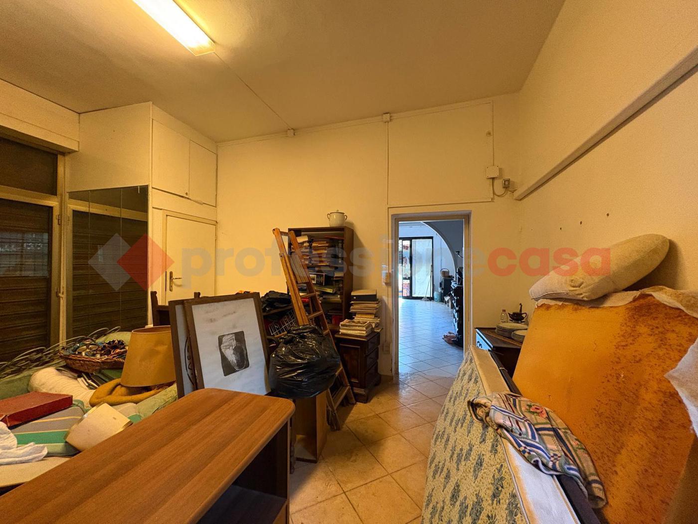 Negozio in affitto a Cecina