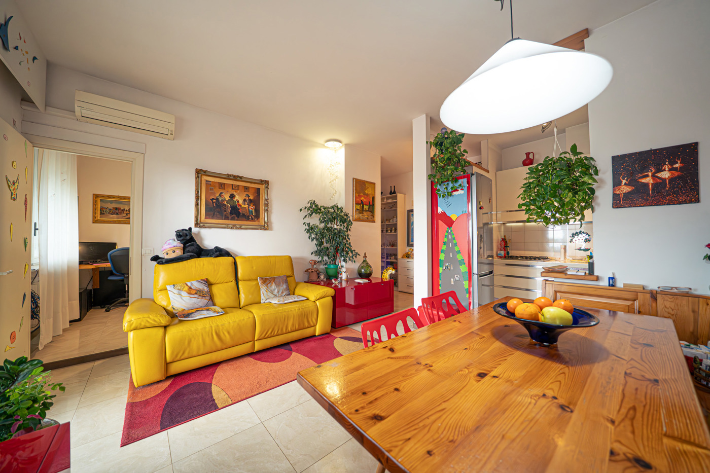 Trilocale in vendita a Cecina