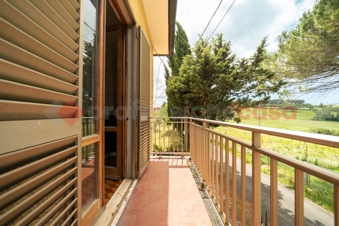 Quadrilocale con giardino a Casale Marittimo
