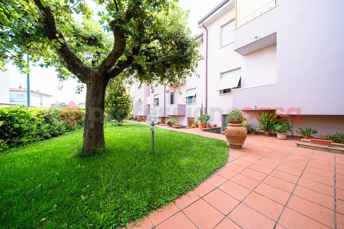 Quadrilocale in vendita a Rosignano Marittimo