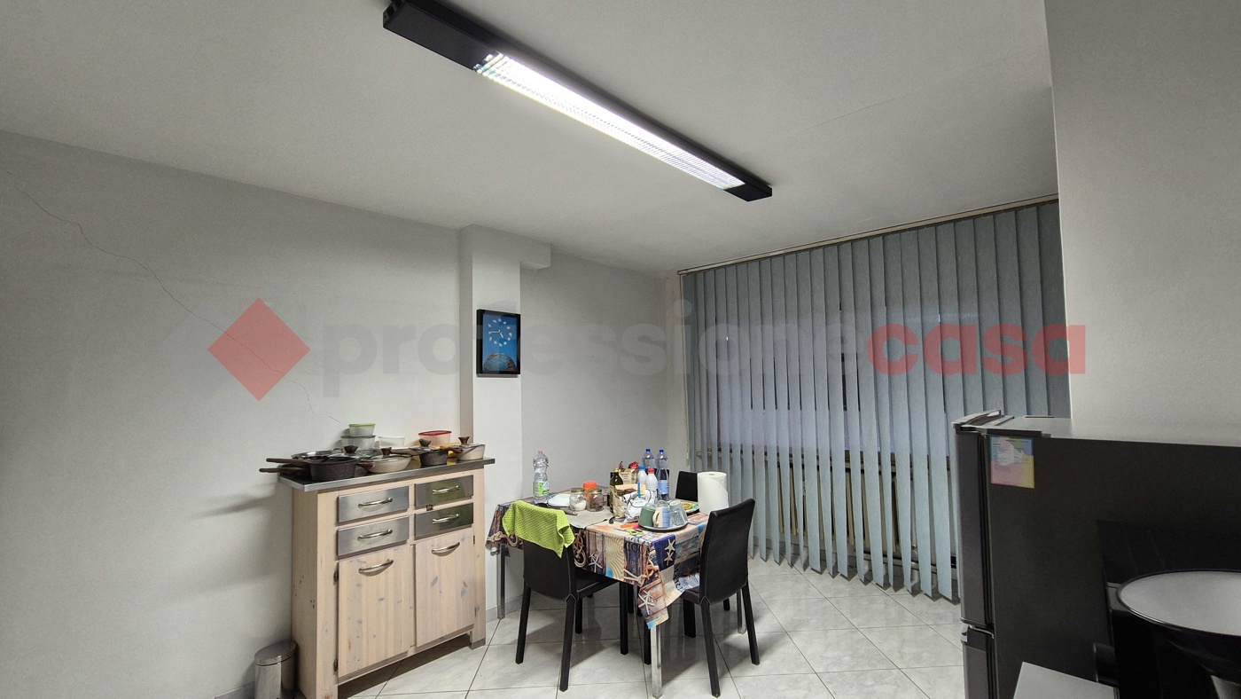 Ufficio in vendita a Cecina