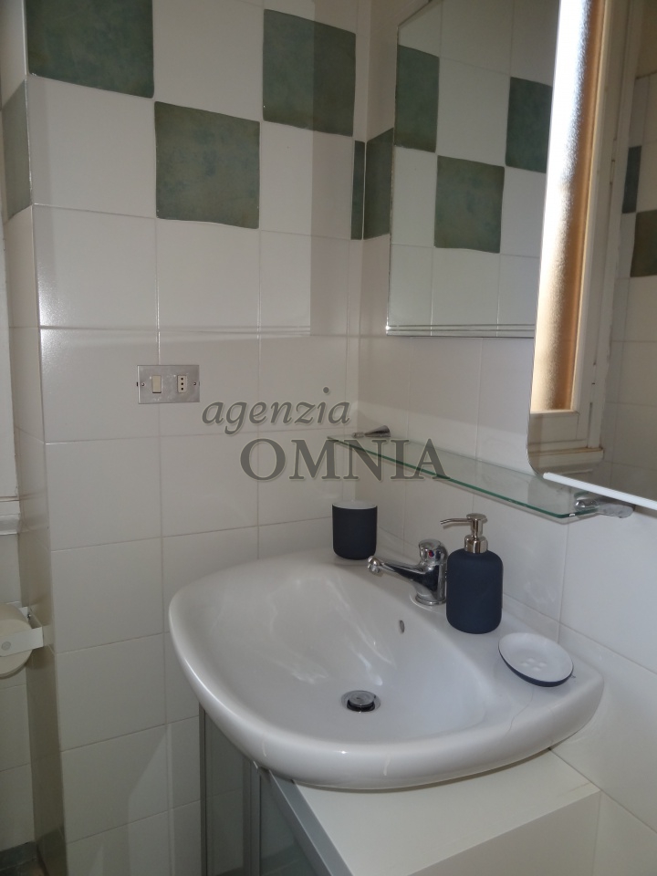 Bilocale arredato in affitto in via del romito, Firenze