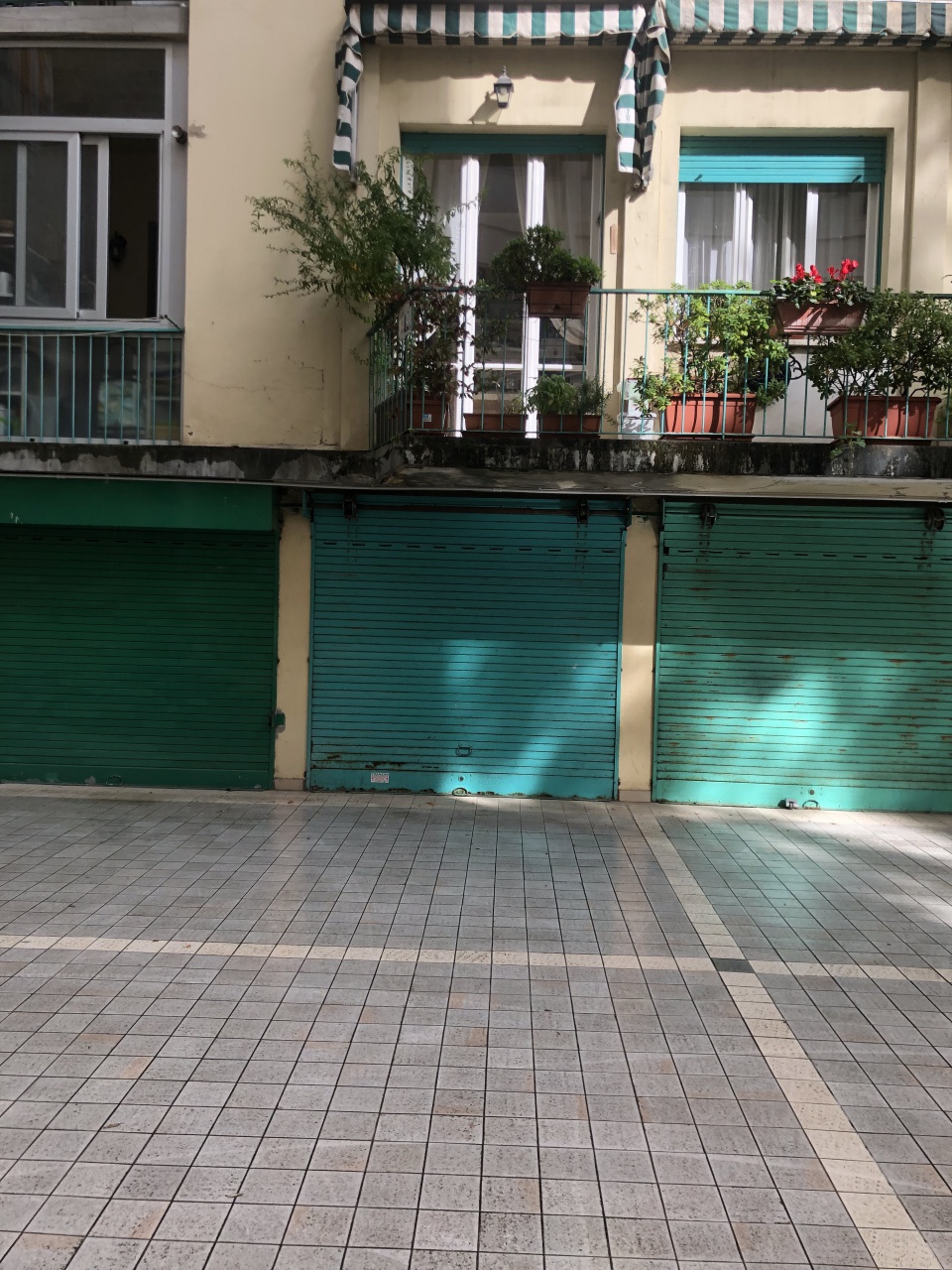 Posto auto coperto con box in via lungo l'affrico, Firenze