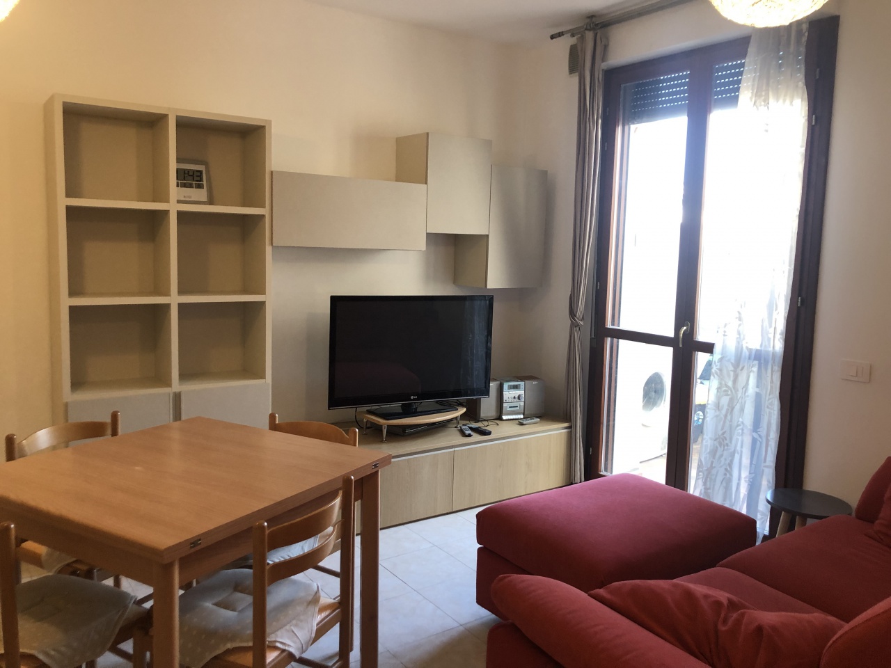 Bilocale arredato in affitto in via respighi, Firenze