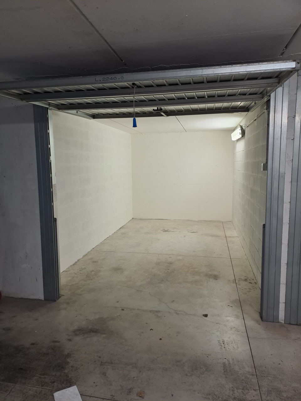 Posto auto coperto con box in via di villa demidoff, Firenze