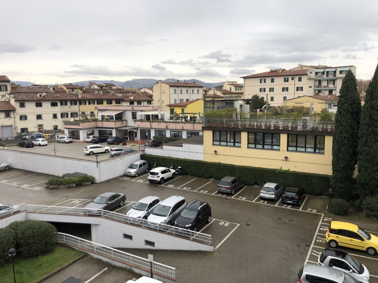 Trilocale arredato in affitto in via del bronzino, Firenze