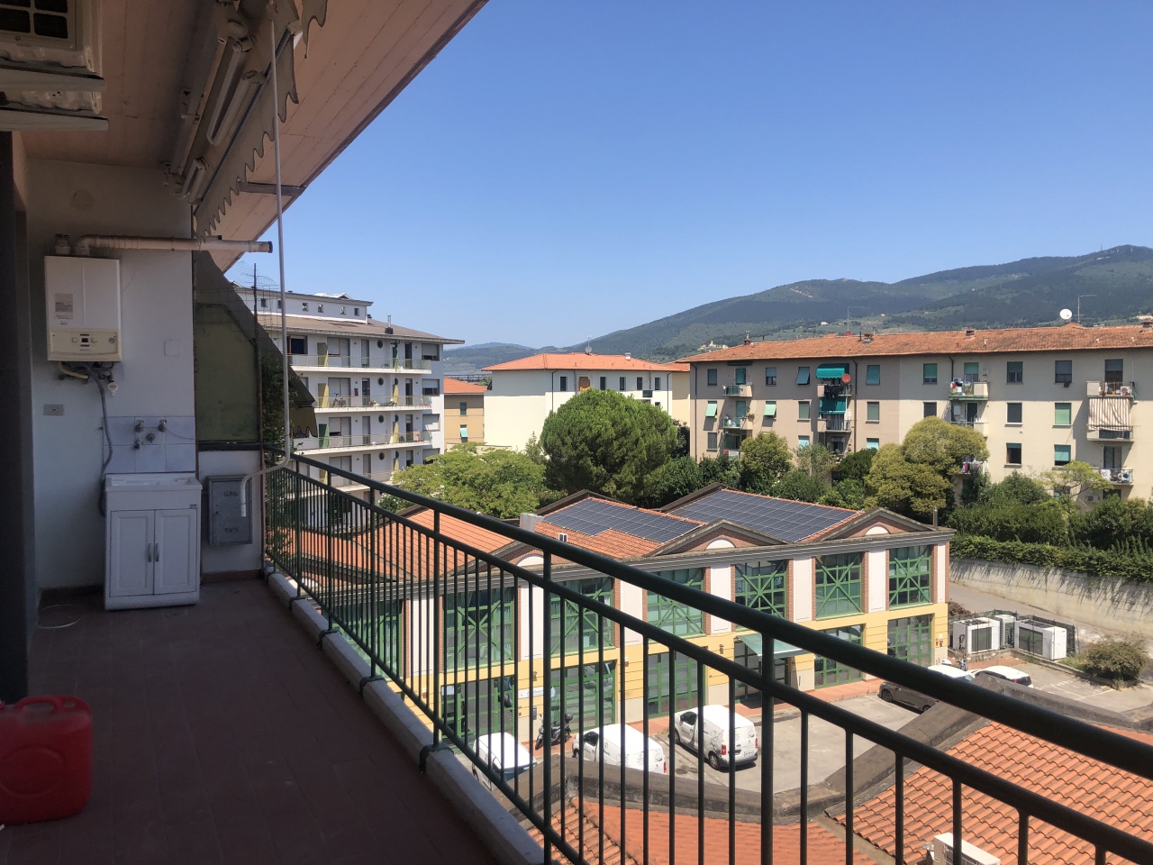 Appartamento con terrazzo in via panciatichi, Firenze