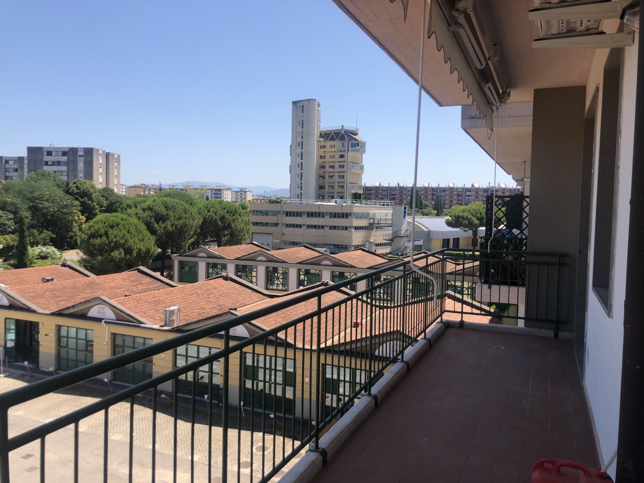 Appartamento con terrazzo in via panciatichi, Firenze