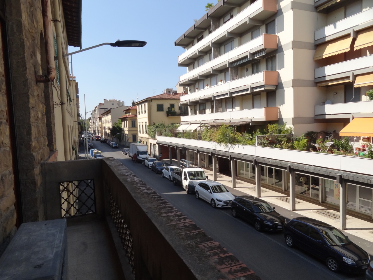 Trilocale arredato in affitto in via arnolfo, Firenze