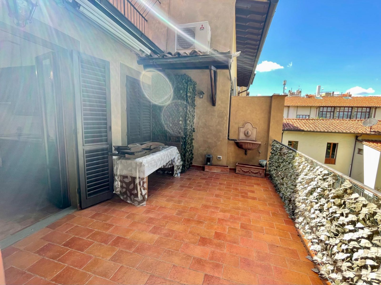 Trilocale arredato in affitto in via alfani, Firenze