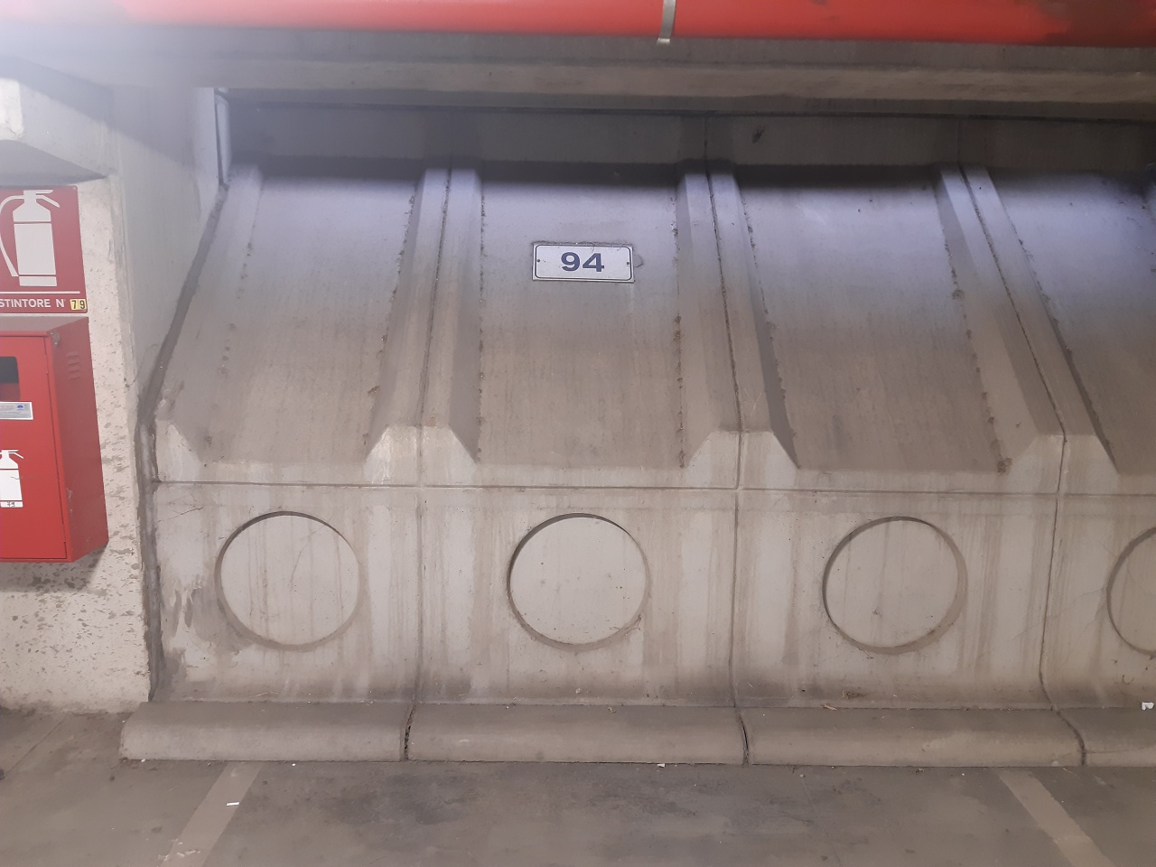 Posto auto coperto in vendita in stazione s.m.n., Firenze