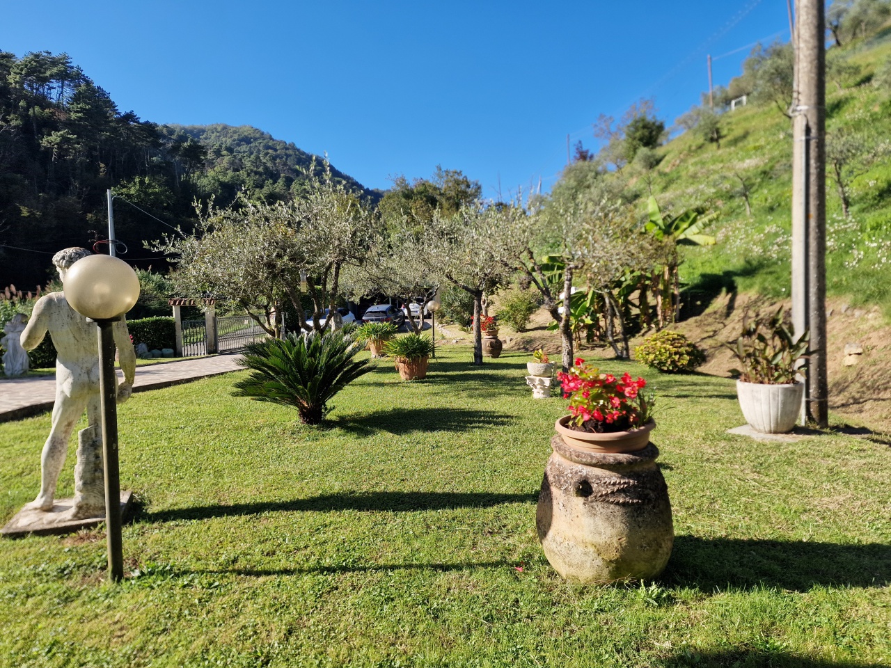 Villa con giardino a Massa