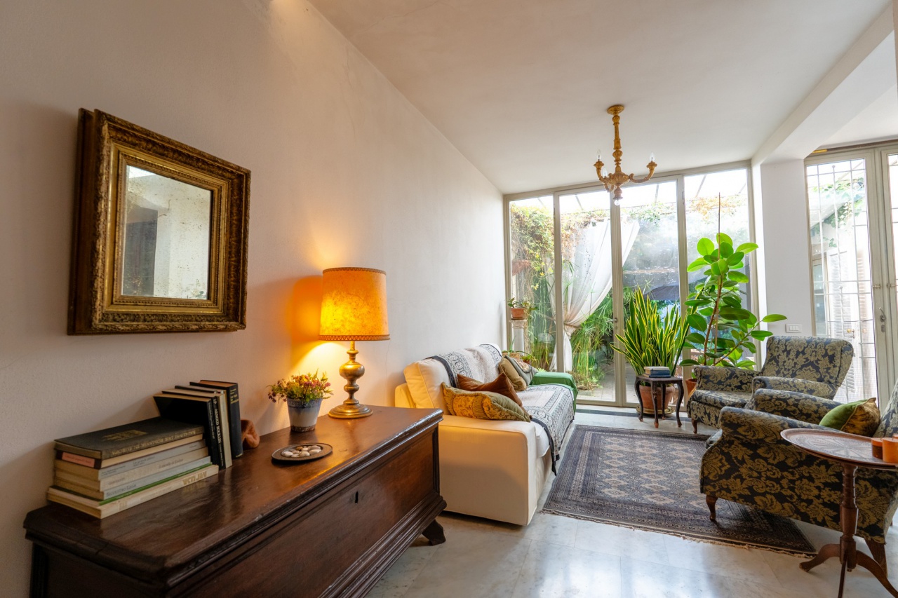 Appartamento con giardino a Massa