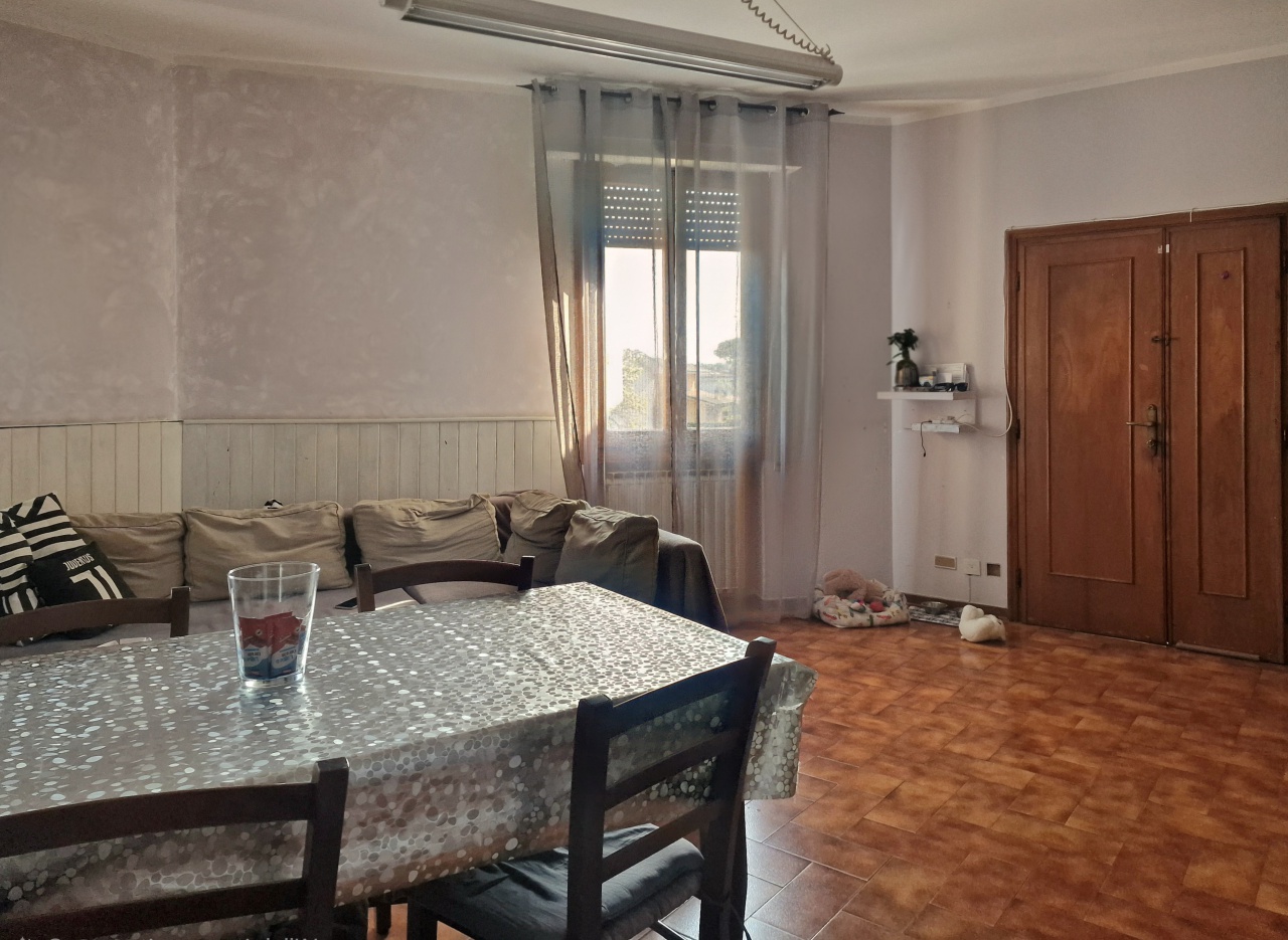 Trilocale con giardino a Massa