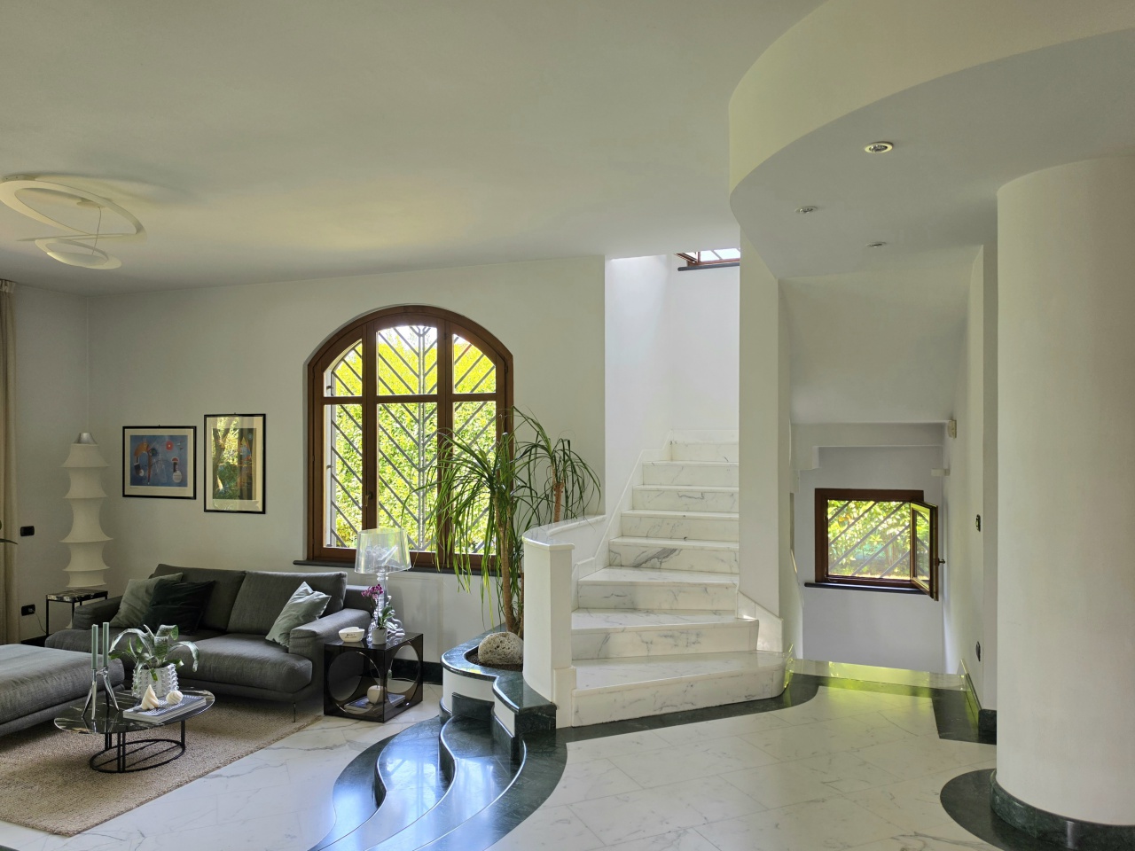 Villa con giardino a Massa