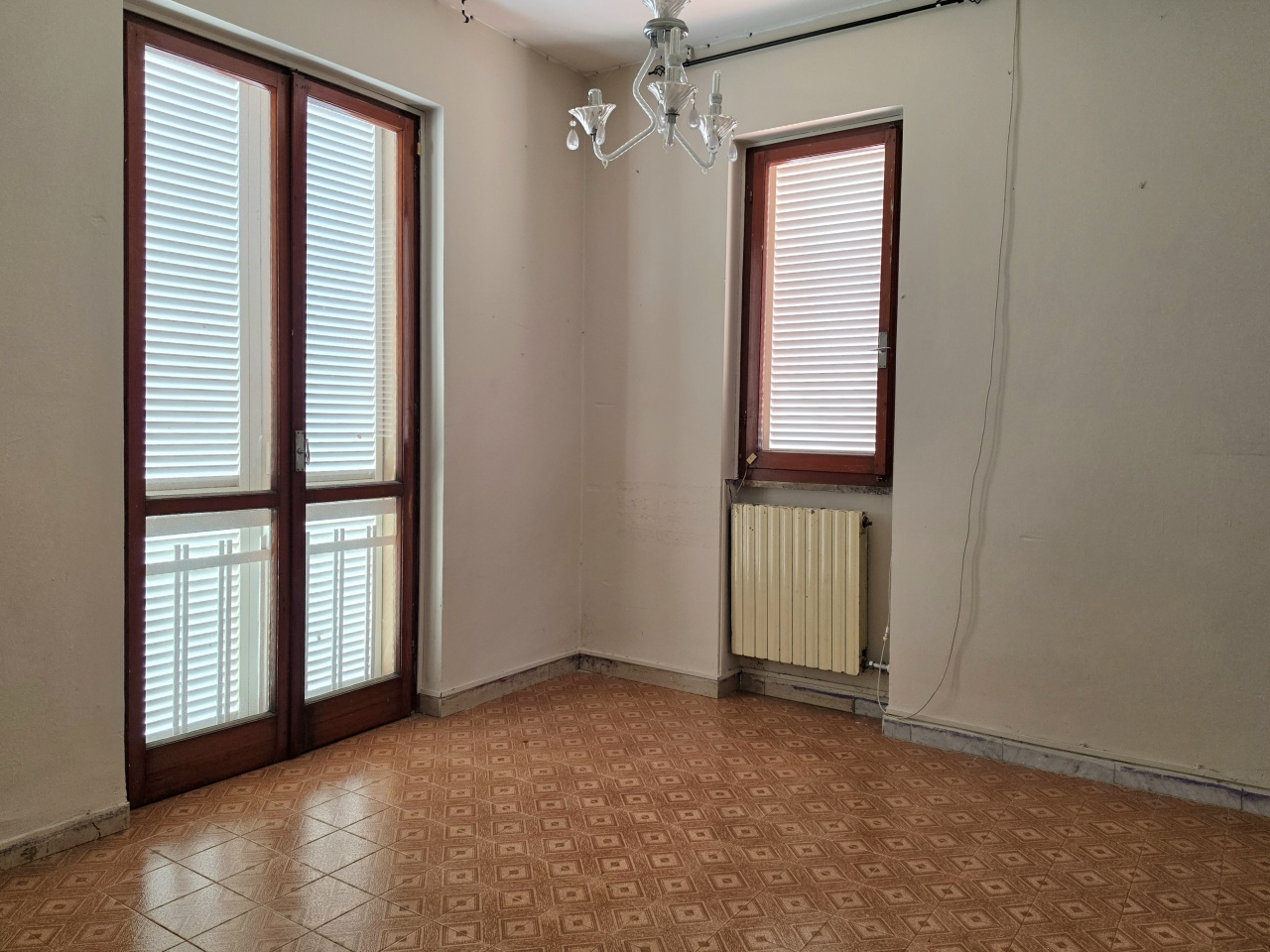 Appartamento con terrazzo a Massa