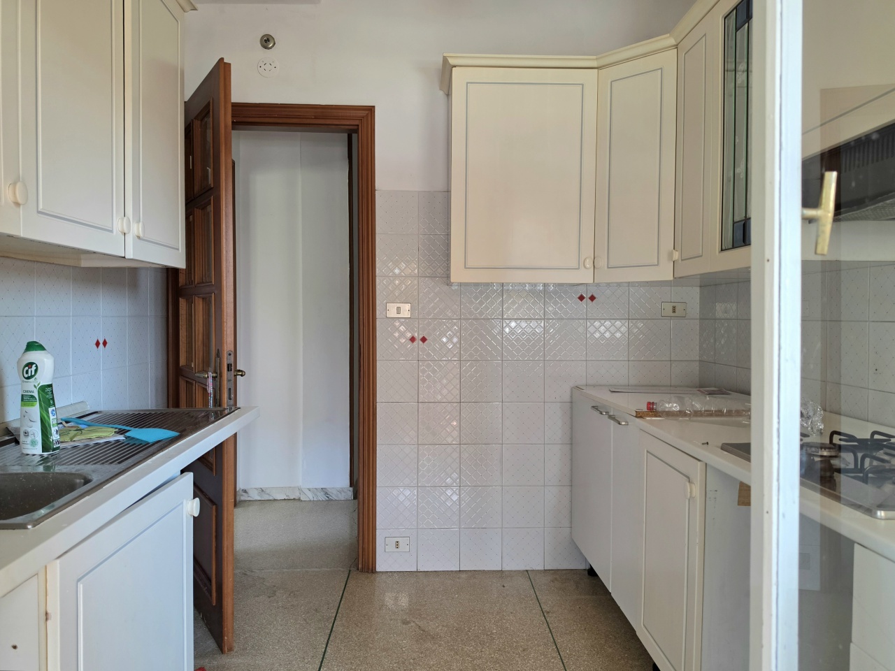 Quadrilocale con terrazzo a Massa