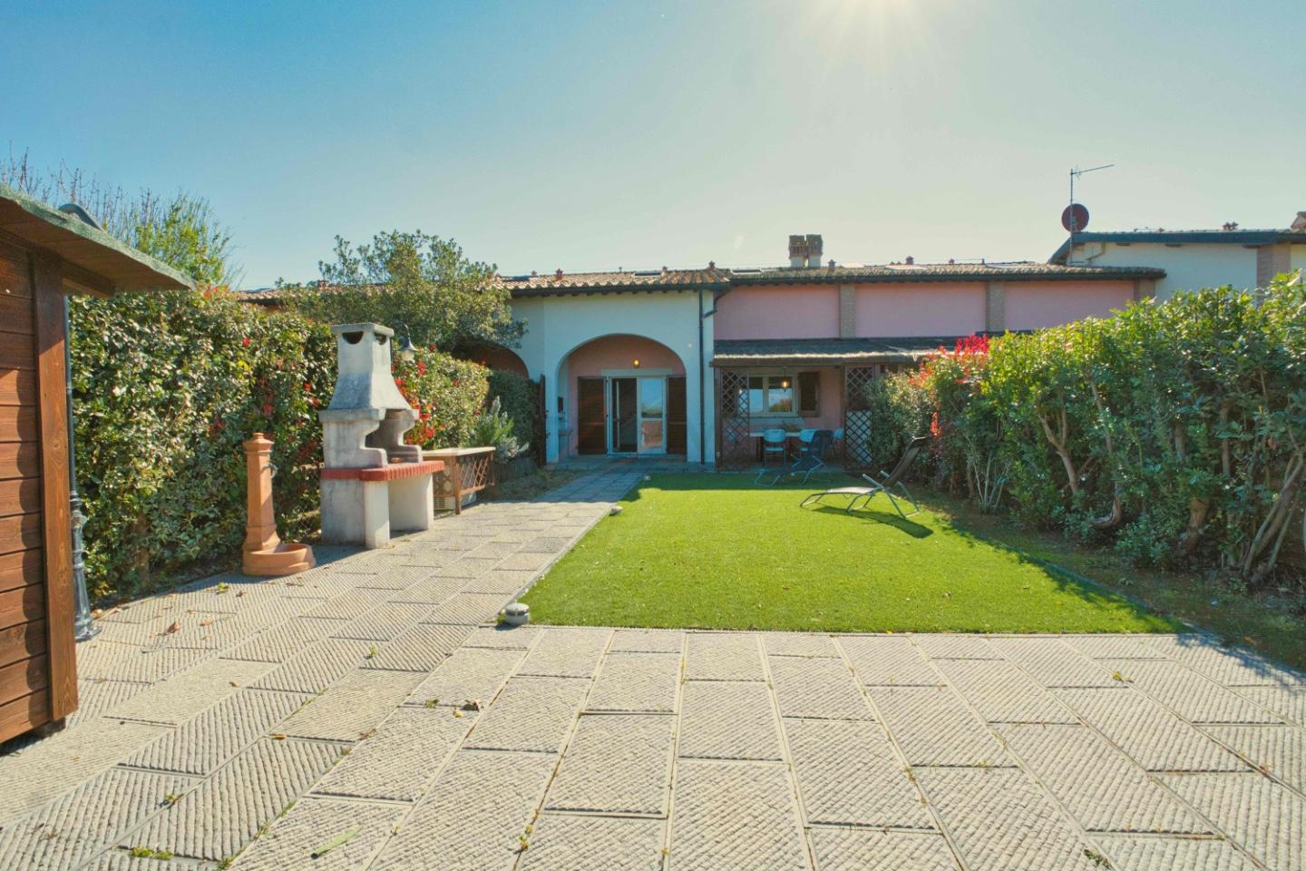 Casa indipendente in vendita a Piombino