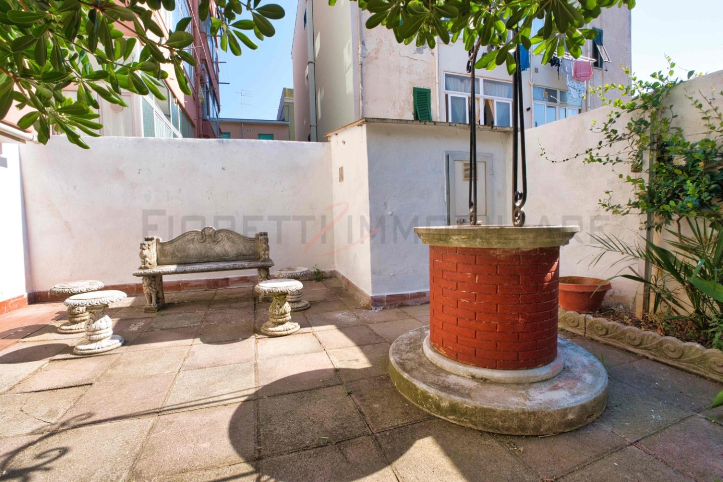 Quadrilocale con giardino a Piombino