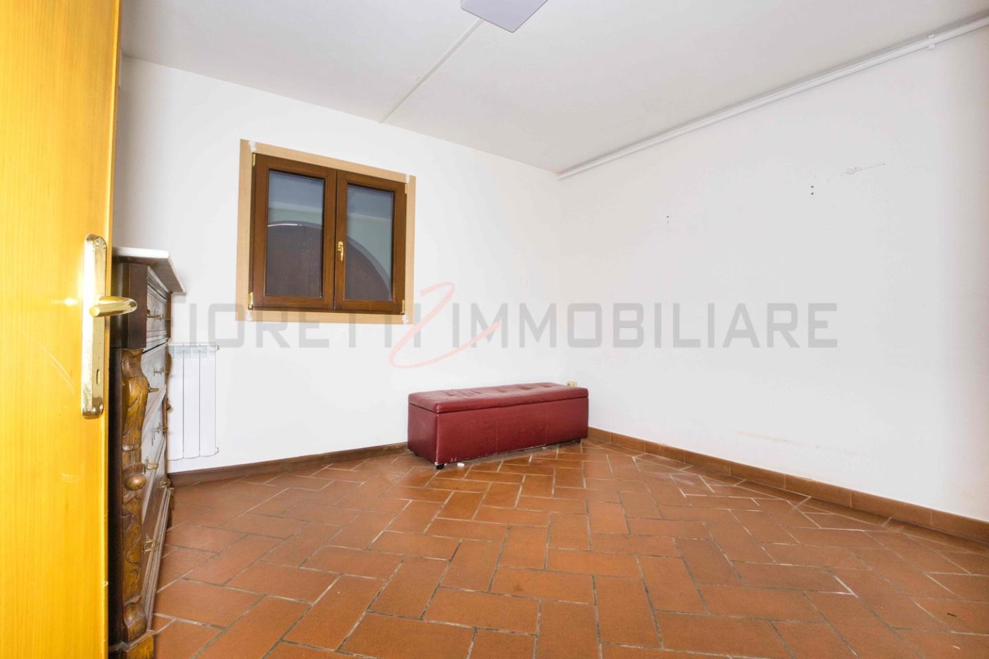 Villa con giardino a Suvereto