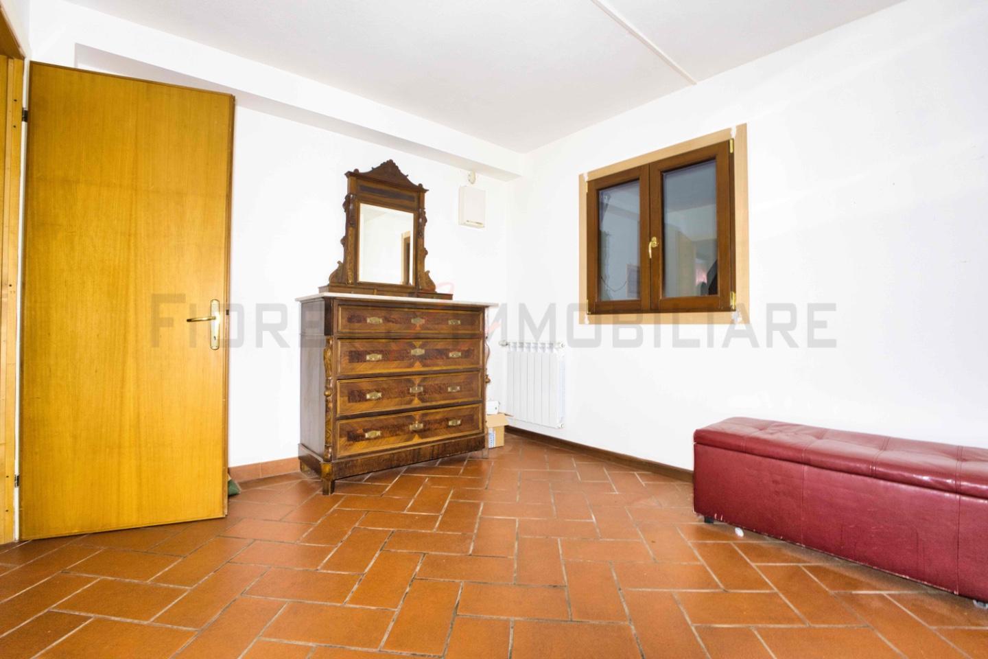 Villa con giardino a Suvereto