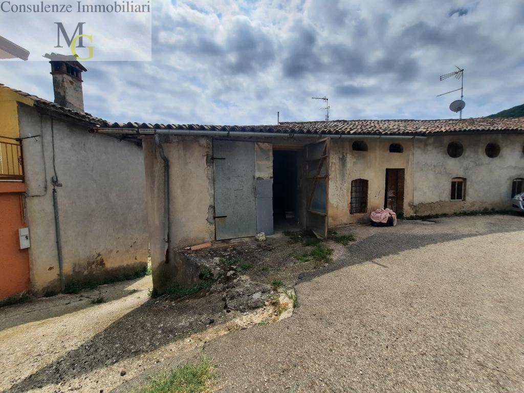 Casa Terra-cielo in vendita a San Giovanni Ilarione