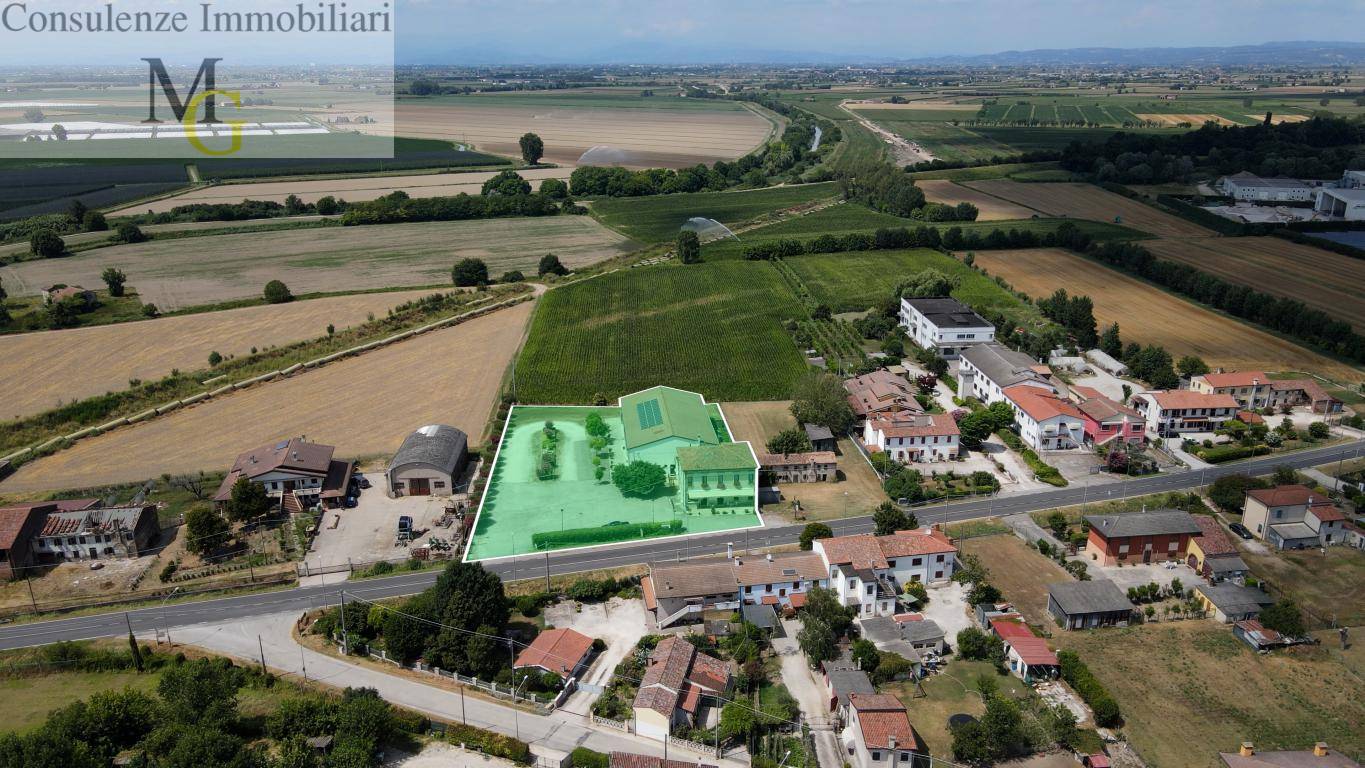 Bocciodromo in vendita a Montagnana