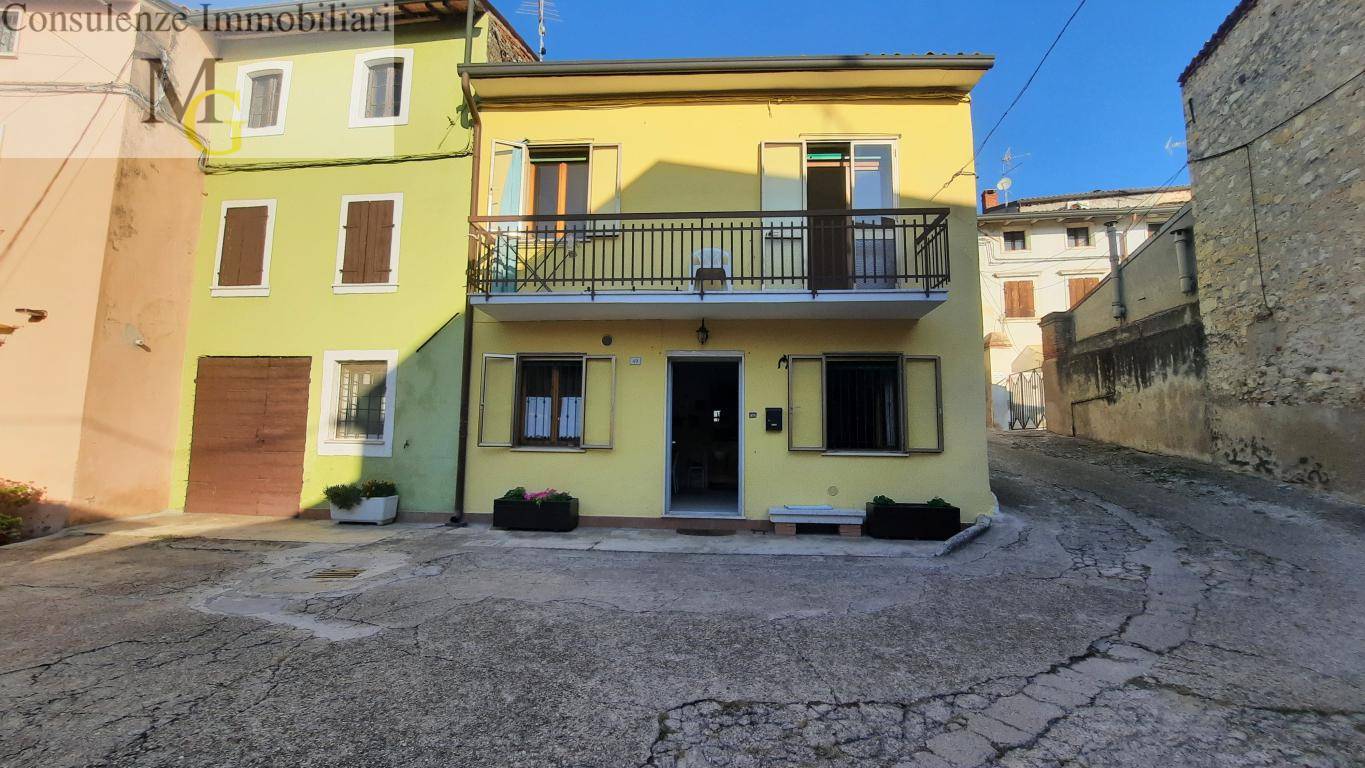 Rustico in vendita a Monteforte d'Alpone