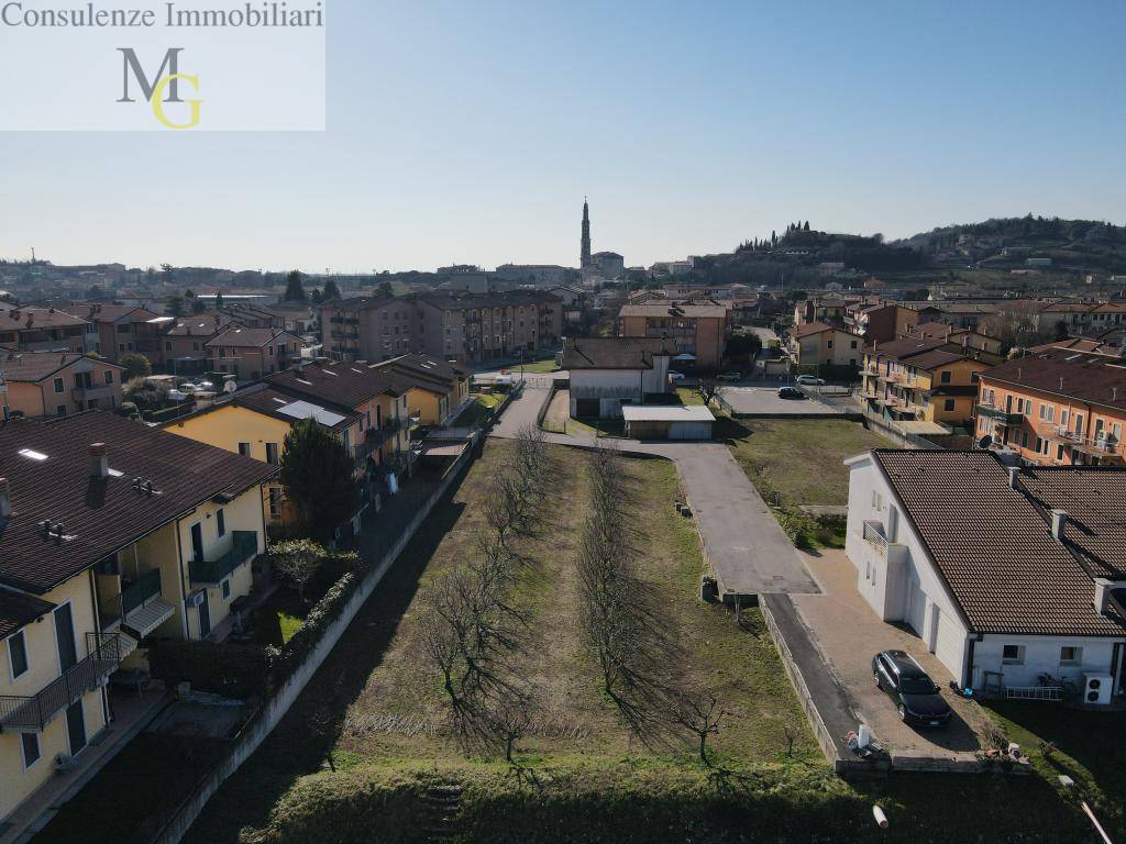 Terreno edificabile in vendita a Monteforte d'Alpone