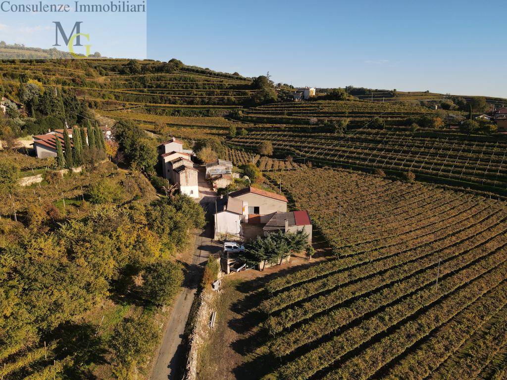 Rustico in vendita a Soave